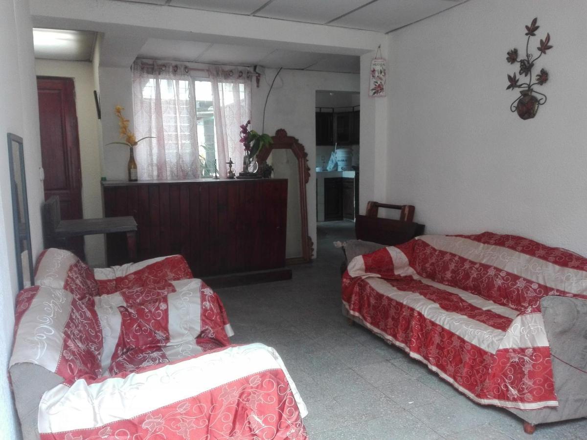 Huellas Hostal Antigua Zewnętrze zdjęcie