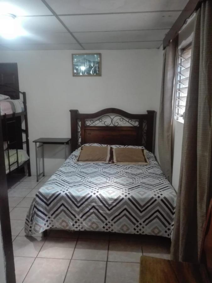 Huellas Hostal Antigua Zewnętrze zdjęcie