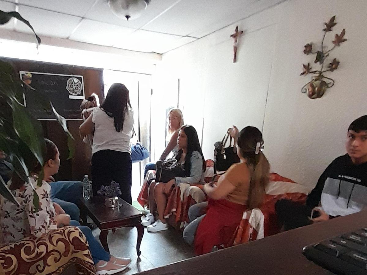 Huellas Hostal Antigua Zewnętrze zdjęcie